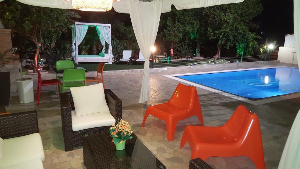 פרוטאראס Artemisia Villa מראה חיצוני תמונה